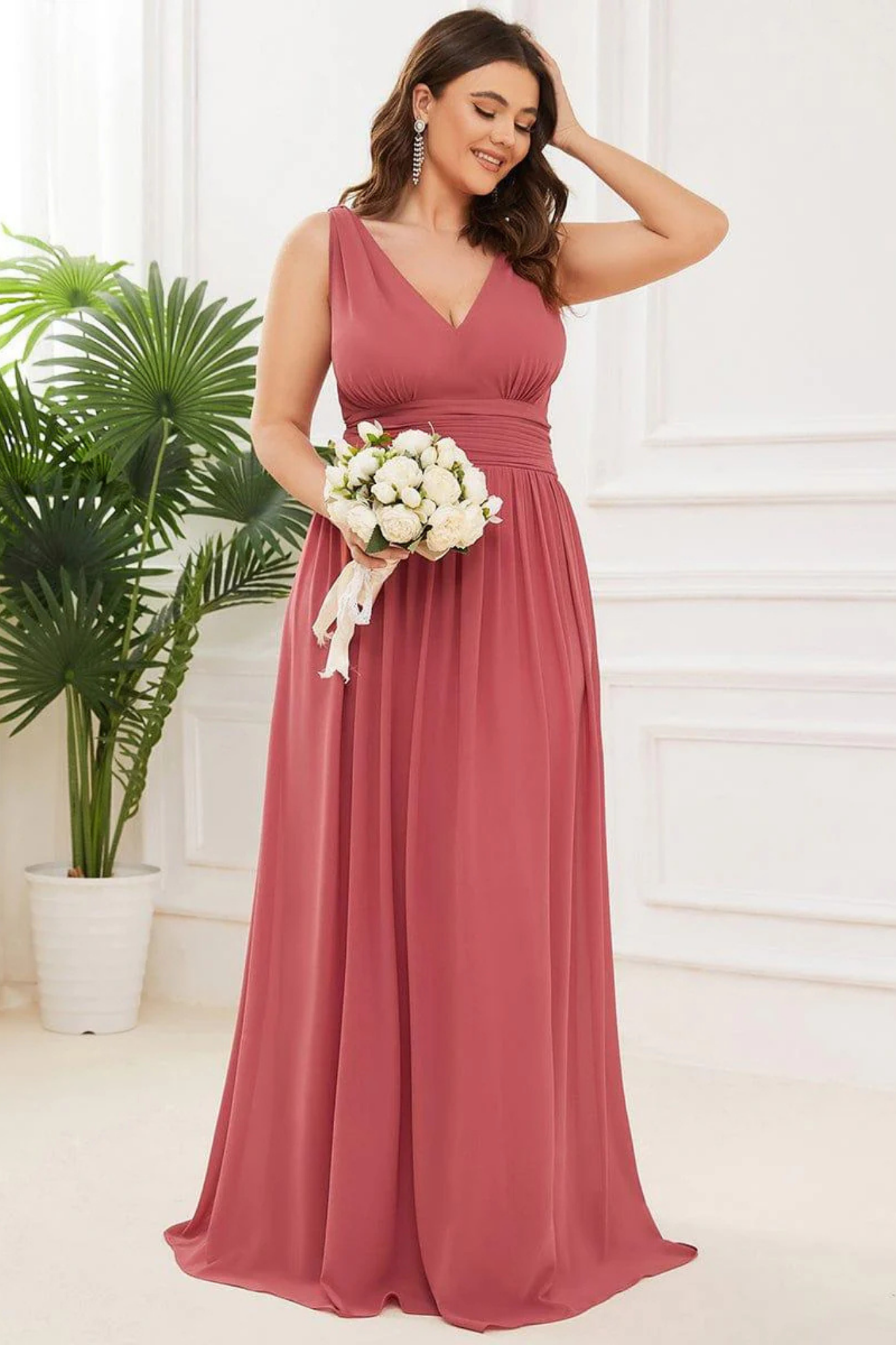 Plus Size Sleeveless V-Neck Chiffon Semi Bridesmaid Dress